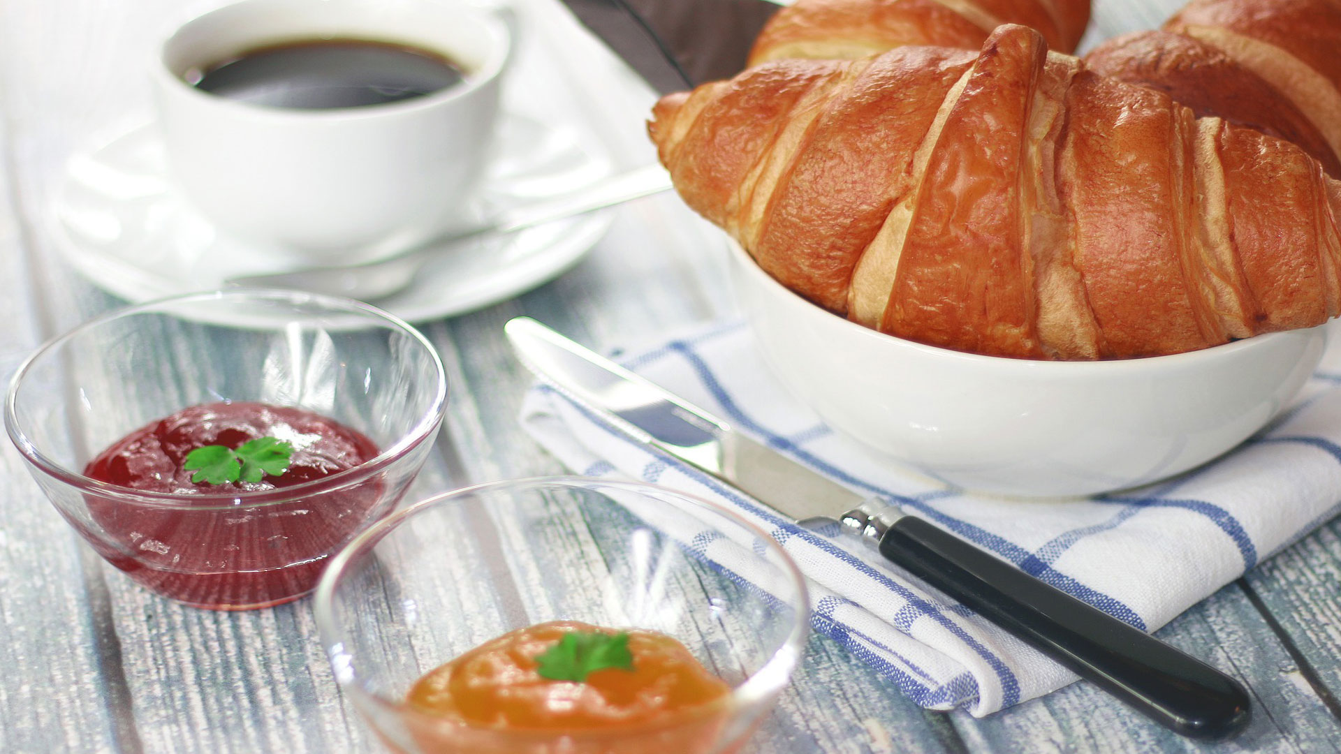 Idealan doručak - zdjela sam voćem